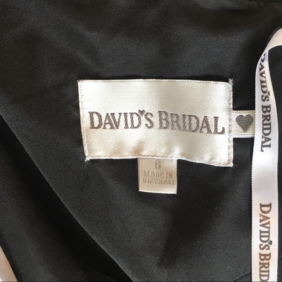 ⬇️ $100 Davids Bridal Strapless dress size 6 - Picture 6 of 8